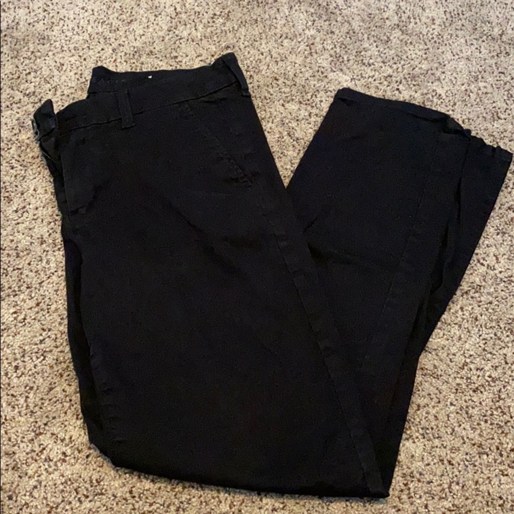 Black American Eagle khaki pant
